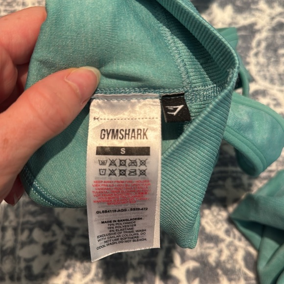 Gymshark bra & scrunchbutt leggings matching set - Picture 5 of 5